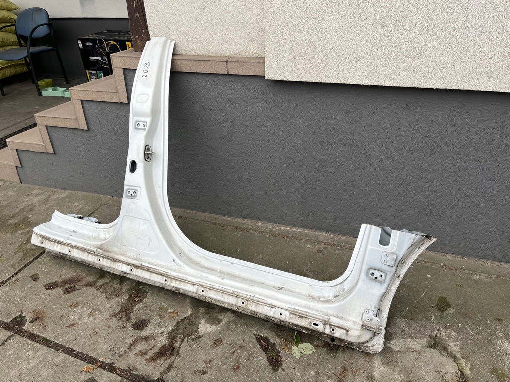 фото №3, Порог блок двигателя правый peugeot 2008 i