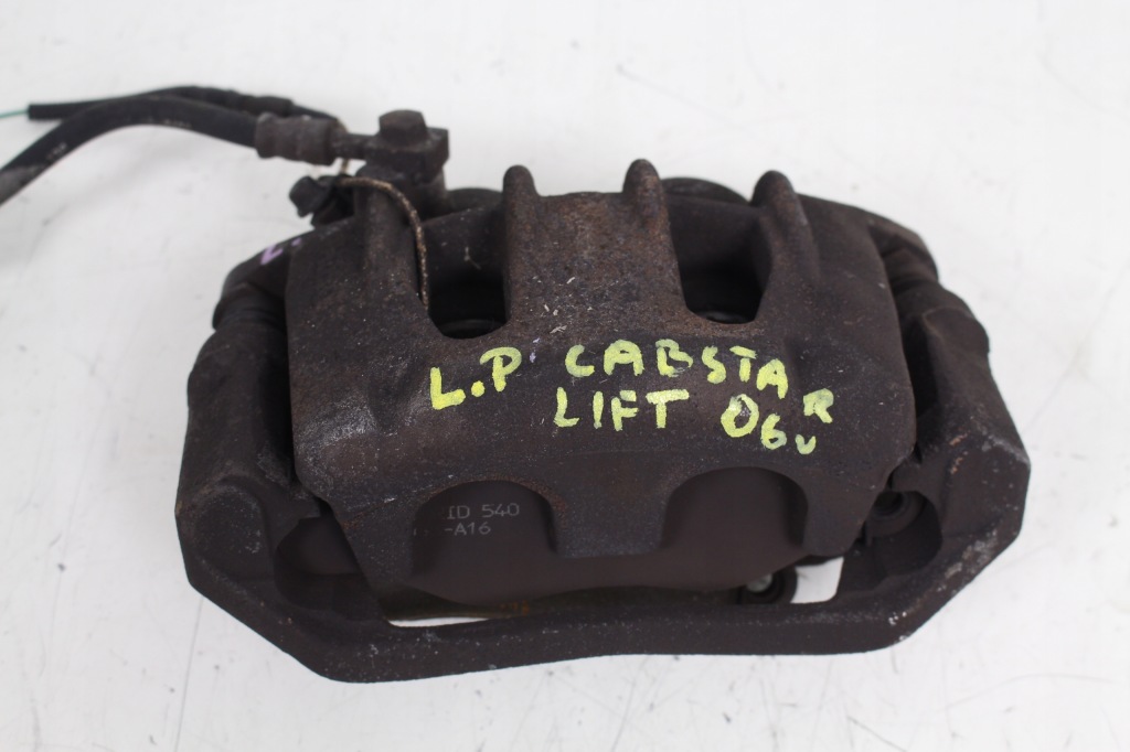 фото №3, Суппорт тормозной левый перед cabstar 06r.lift