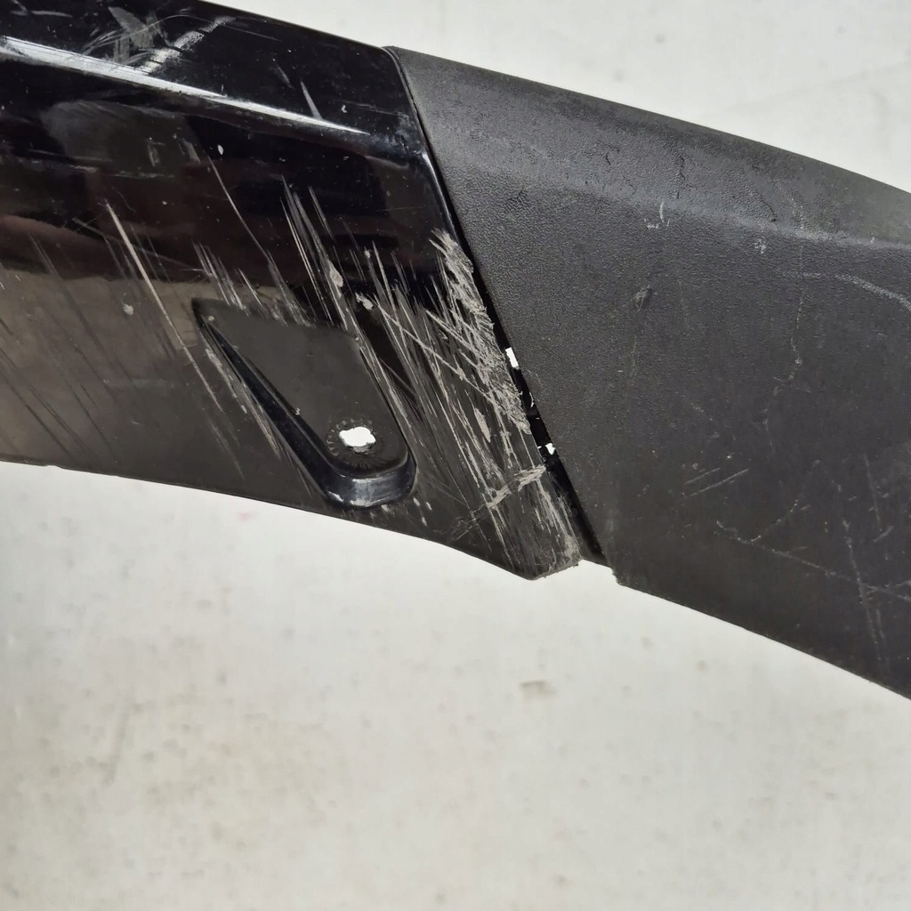 фото №10, Porsche taycan cross turismo 19- спойлер накладка бампера перед 9j0807541b