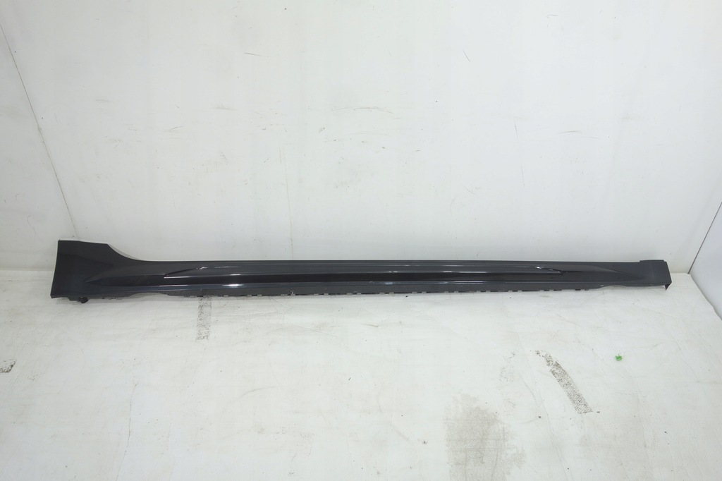 фото №1, Молдинг порог правая audi a1 ii citycarver 82a853856b