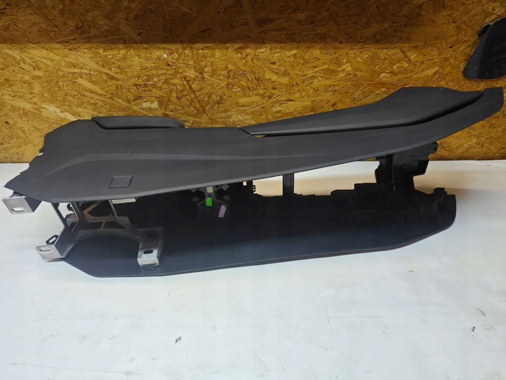 Q5 80a sq5 подлокотник туннель средний зарядное устройство индукционная с Разборки