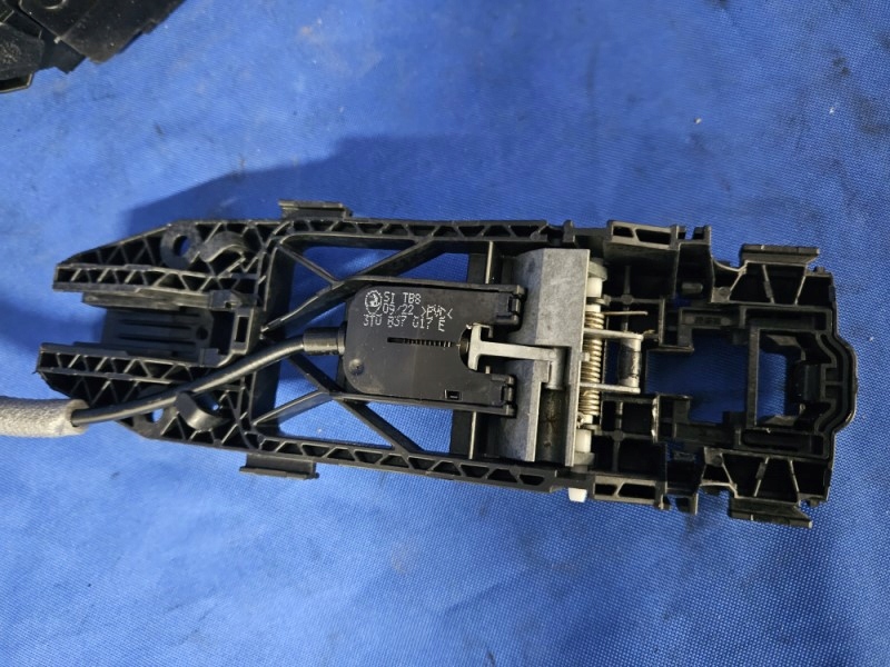 фото №10, Замок дверь правый задняя skoda kamiq 7pin