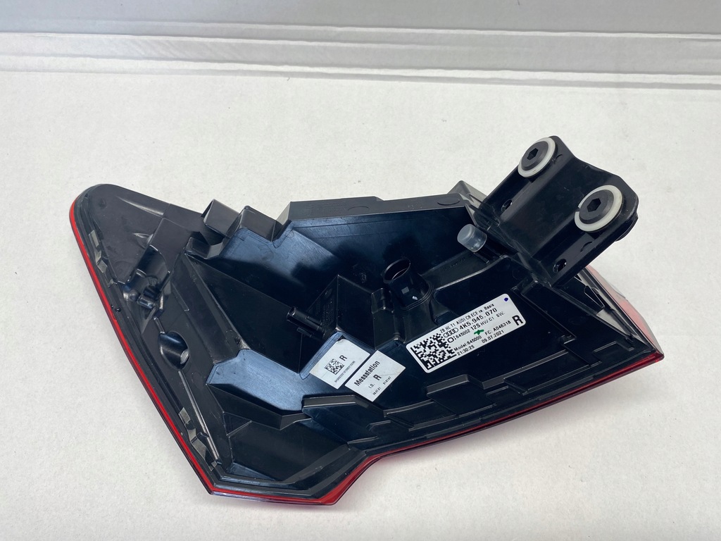 фото №7, Лампа задня права 4k5945070 audi a6 c8 sedan