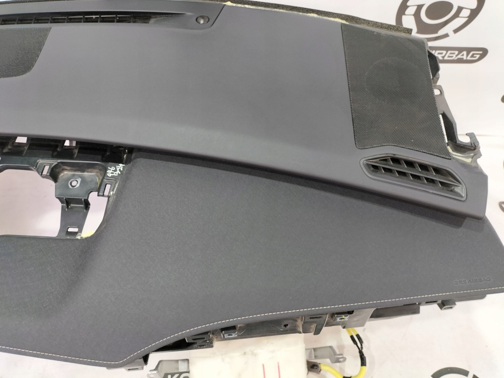 Lexus ux приборная панель панель  подушка безопасности подушки безопасности ремни оригинал демонтаж в Украине