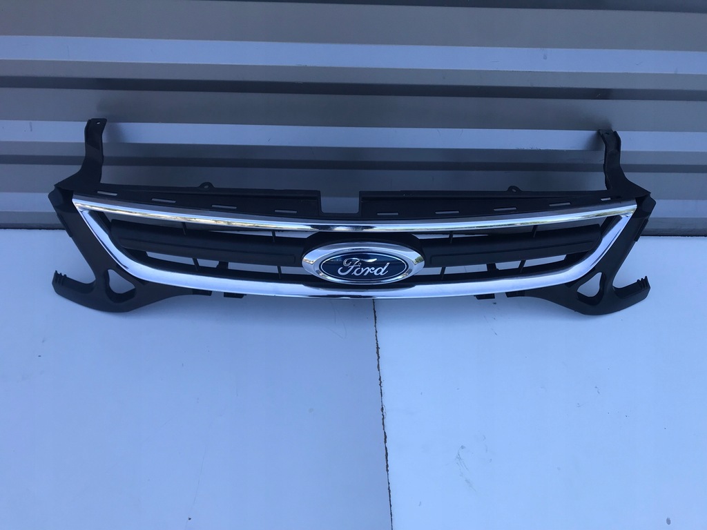 фото №1, Решётка радиатора ford transit connect bs71-8200-a