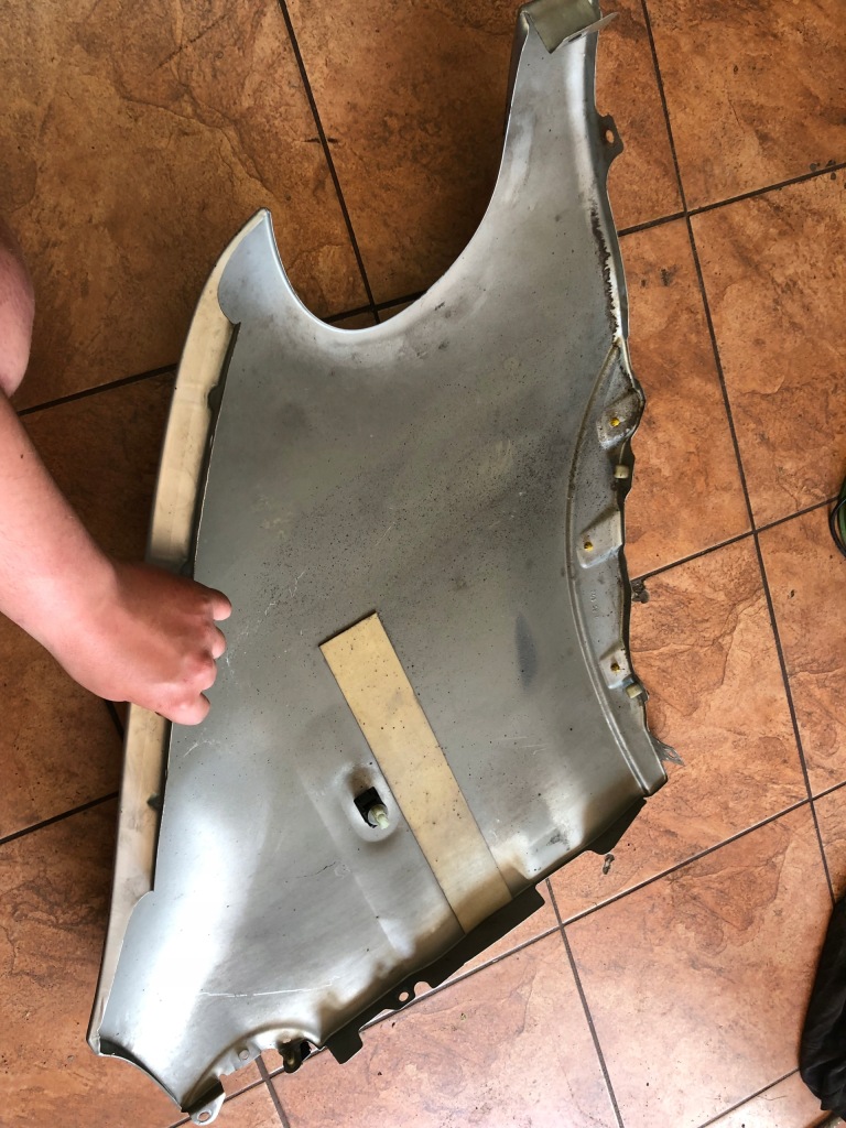 Master 1 97-03' крило ліве 2 Зі Шроту