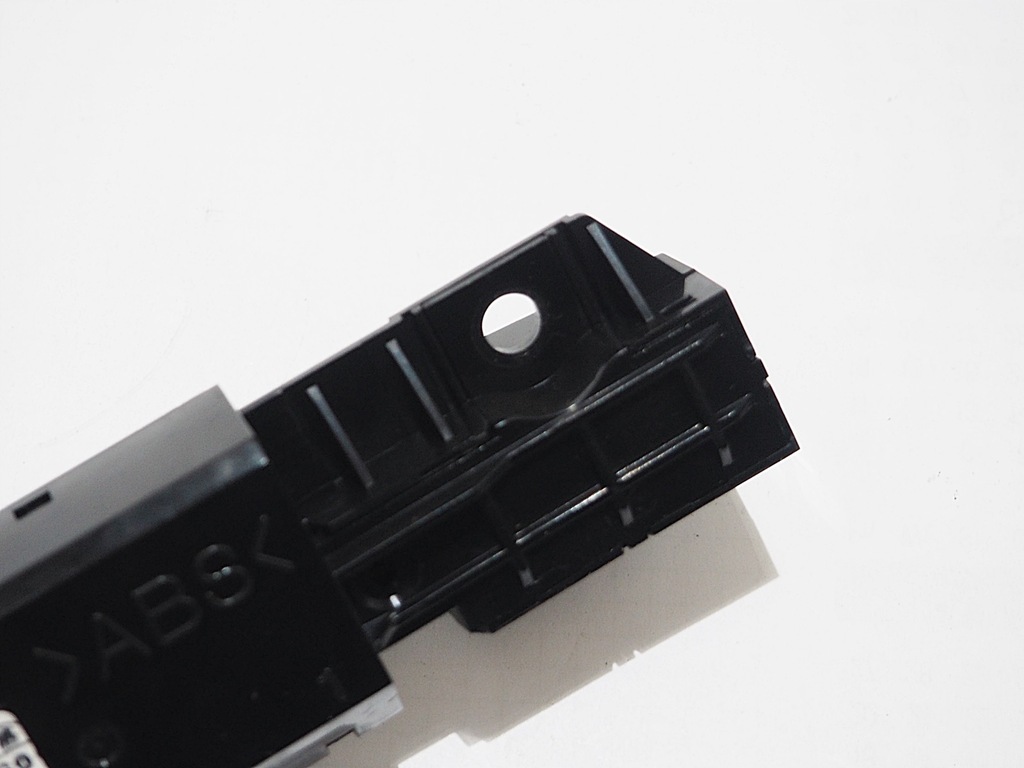 фото №10, Mazda 5 дисплей cc33b панель приборная панель часы