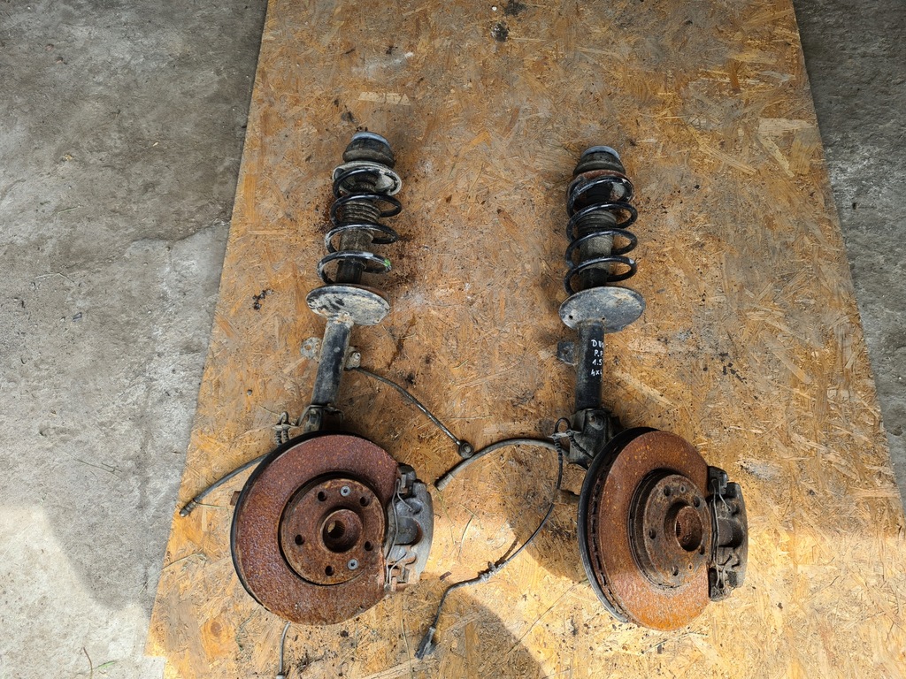 фото №1, Поворотний кулак амортизаторна стійка правий перед duster i 1.5