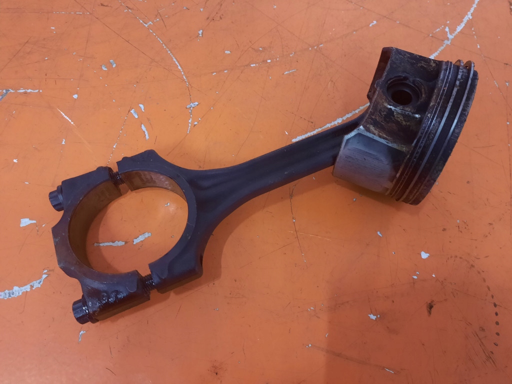 фото №5, Seat cordoba ii 1.4mt 75km 03-09 поршень шатун 1275 bky