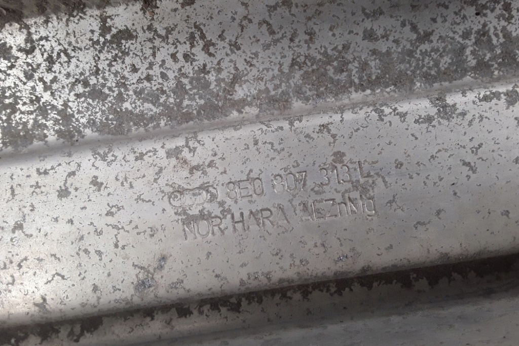 Балка бампера задняя audi a4 avant 8ed, b7 8e0807332b 3.0l дизель 150kw Киев