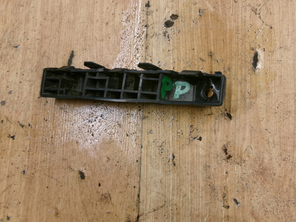 фото №1, Hyundai ix20 напрямна бампера правий перед