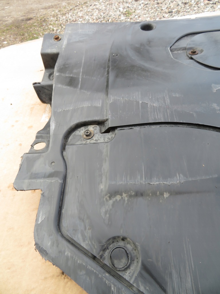 Накладка под двигатель bjs7kf335 mazda 3 Доставка