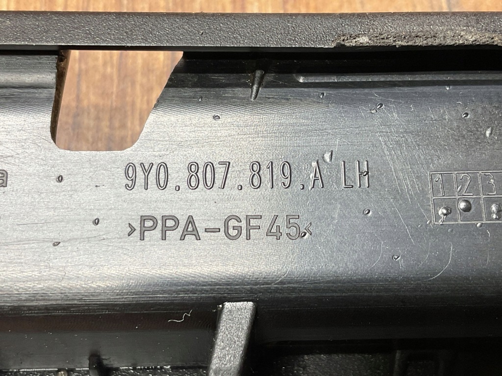 Молдинг бампера лівий задня porsche cayenne 9y0 9y0807819a Доставка