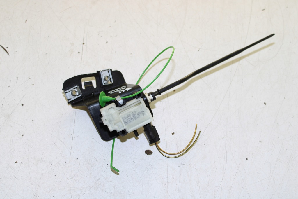 фото №1, Bmw e90 e91 mini r56 привод крышка заливной топлива 6985880