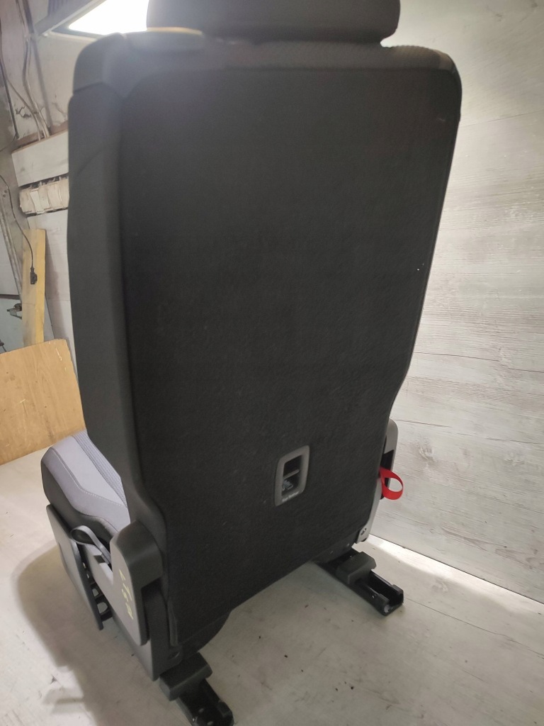 фото №6, Volkswagen touran iii 2020 задняя сторона левая сиденье заднее сиденье