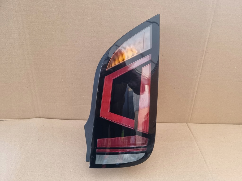 фото №1, Vw up lift лампа права задня 1s0945096j