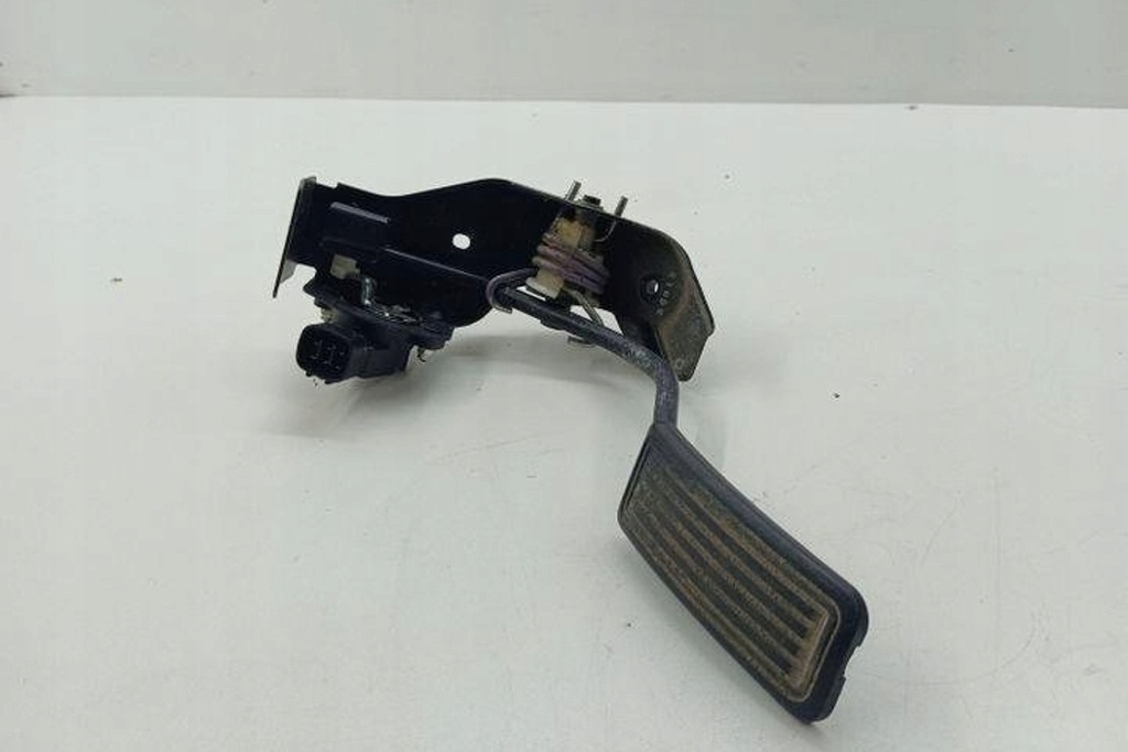 фото №8, Педаль газа toyota corolla verso _e12_ 8928152021 2.2l дизель 66kw 2006