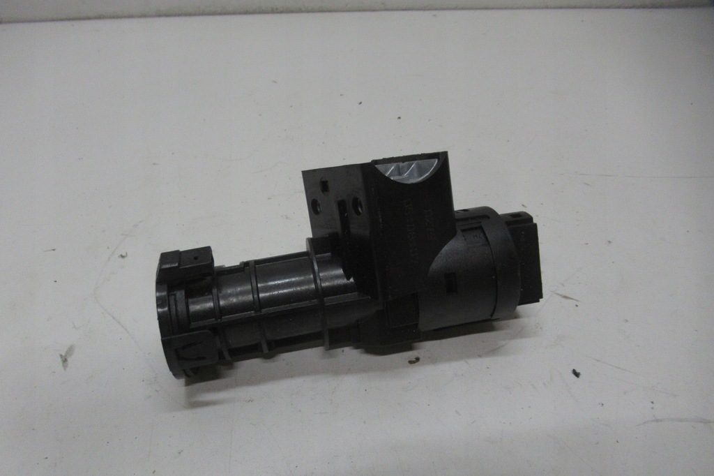 фото №1, Ypsilon ii 08r замок зажигания + 2 ключи + вкладка