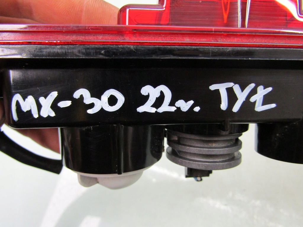 фото №9, Mazda mx-30 22r лампа протитуманна задня задня задня dn4j-51650