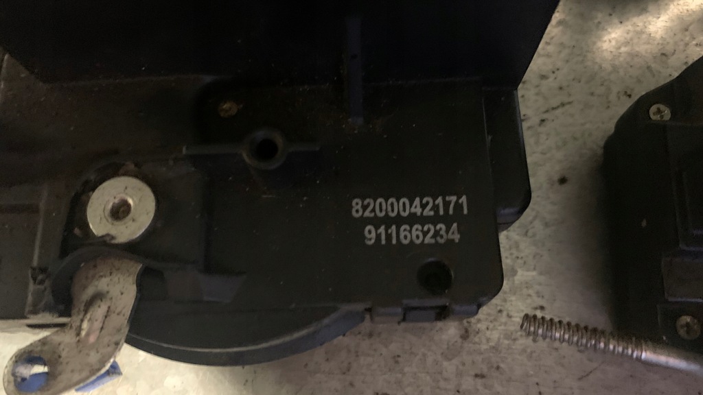 фото №11, Trafic ii vivaro a контактор микровыключатель концевик