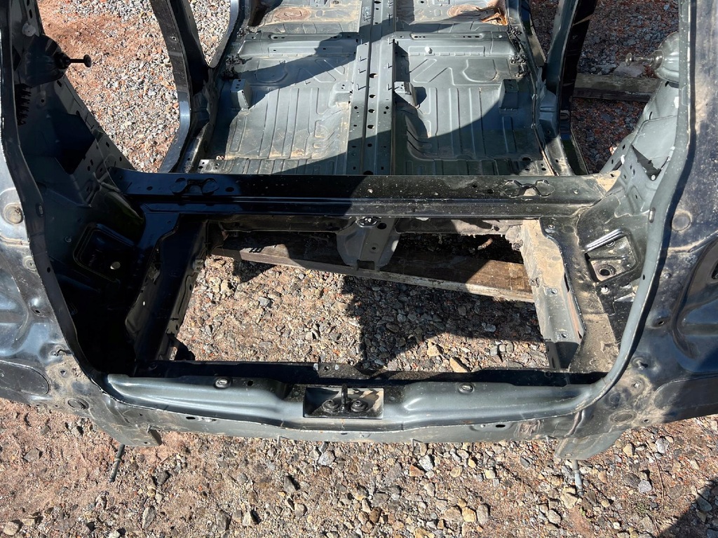 фото №1, Smart 453 w453 forfour ii поддон pas задняя задняя задний 5d 5 дверь пол