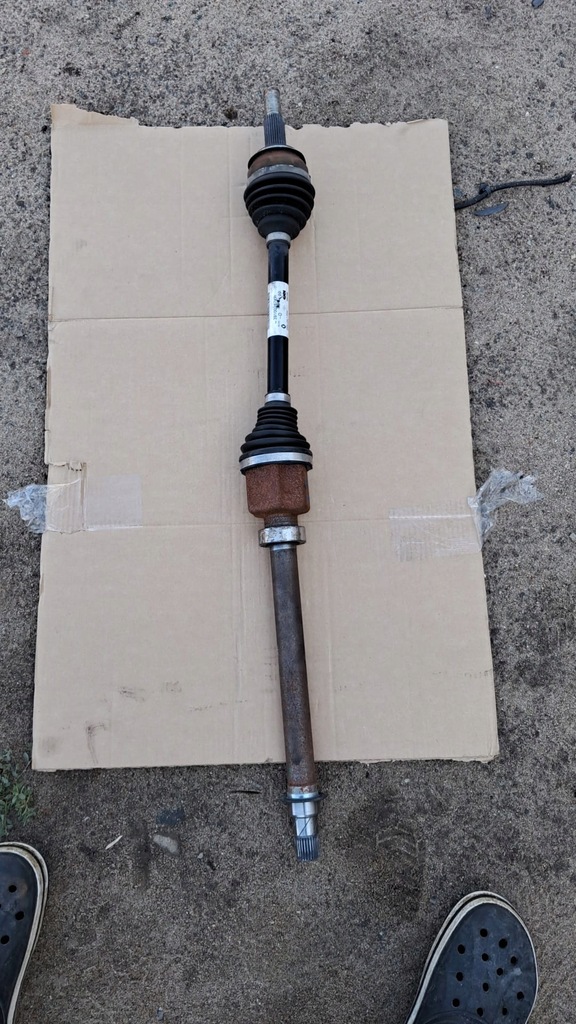 фото №1, Renault kadjar 1.3 tce приводной вал правая 391002670r