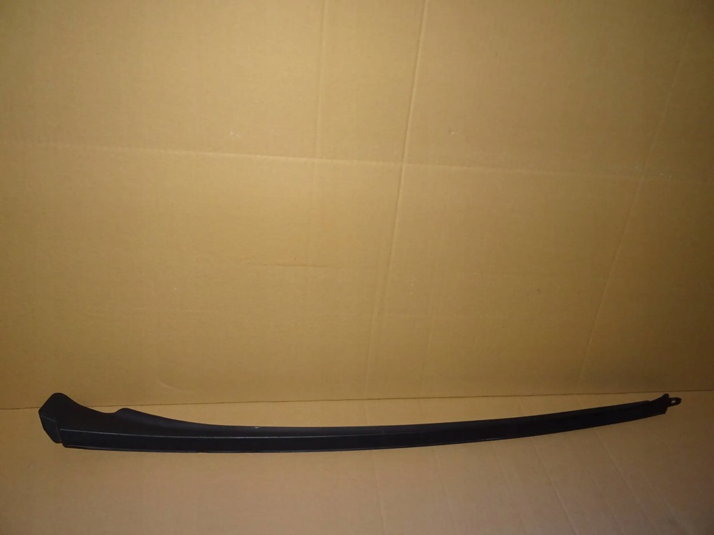 фото №11, Молдинг стекло лобовое левая mercedes eqa w243 b klasa w247 оригинальный номер a2476900301