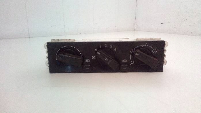 фото №1, Панель обдув mitsubishi carisma