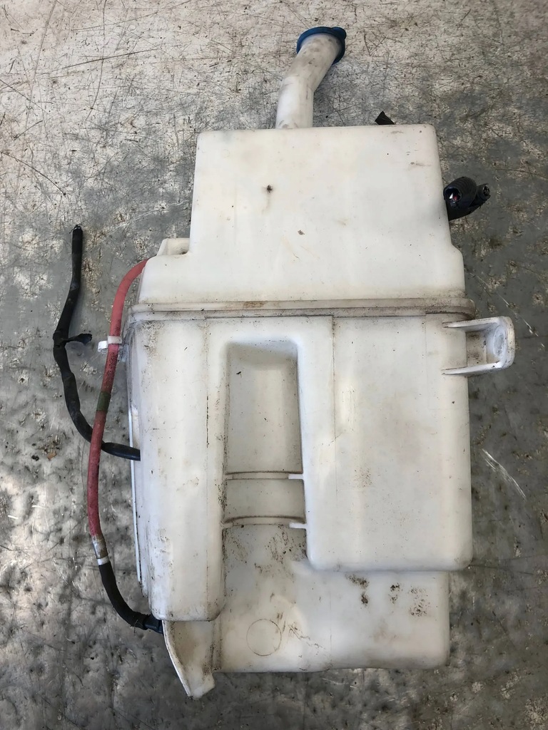 фото №1, Бачок омывателя toyota corolla e12