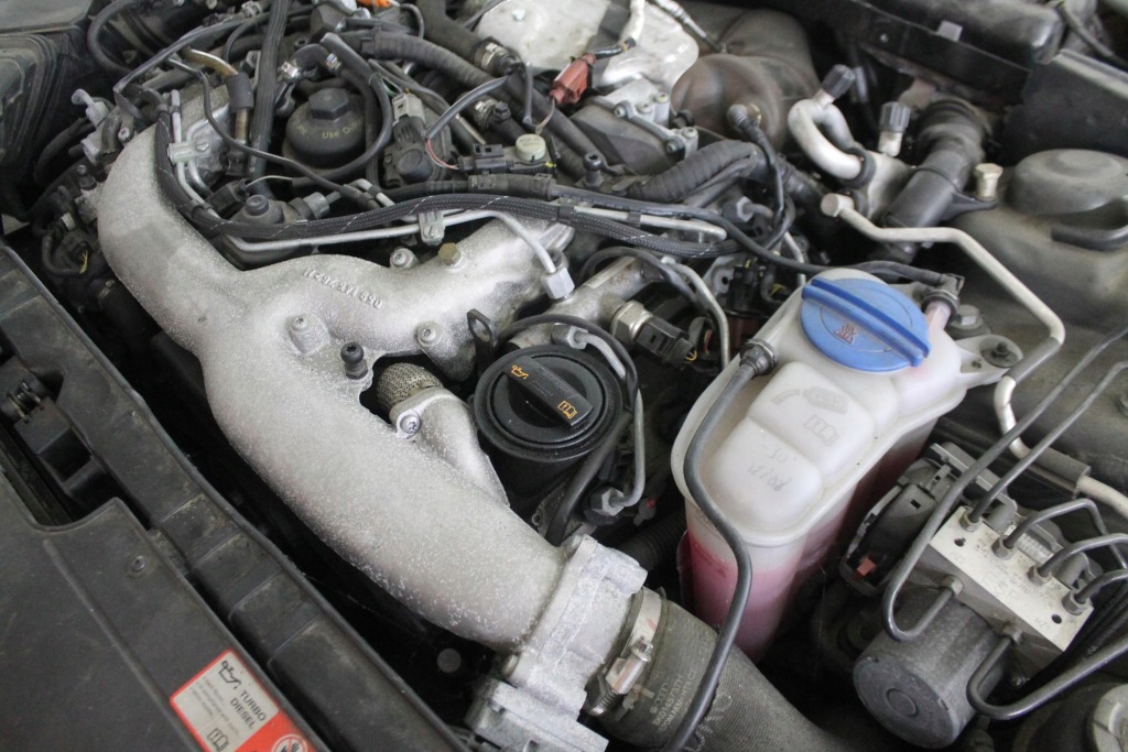 Двигатель комплект ccw 3.0 tdi 240km audi a5 09-11 в Украине