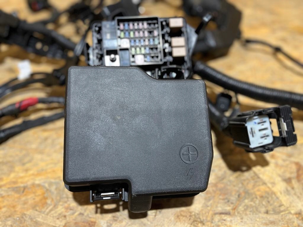 фото №13, Электропроводка отсек двигателя + коробка предохранителей sportage v 91442-r2791