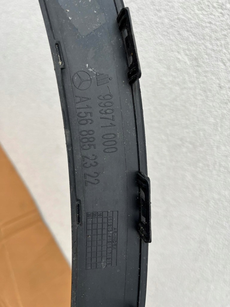 Купити Молдинг на крила ліва перед лівий mercedes gla x156 a1568852322