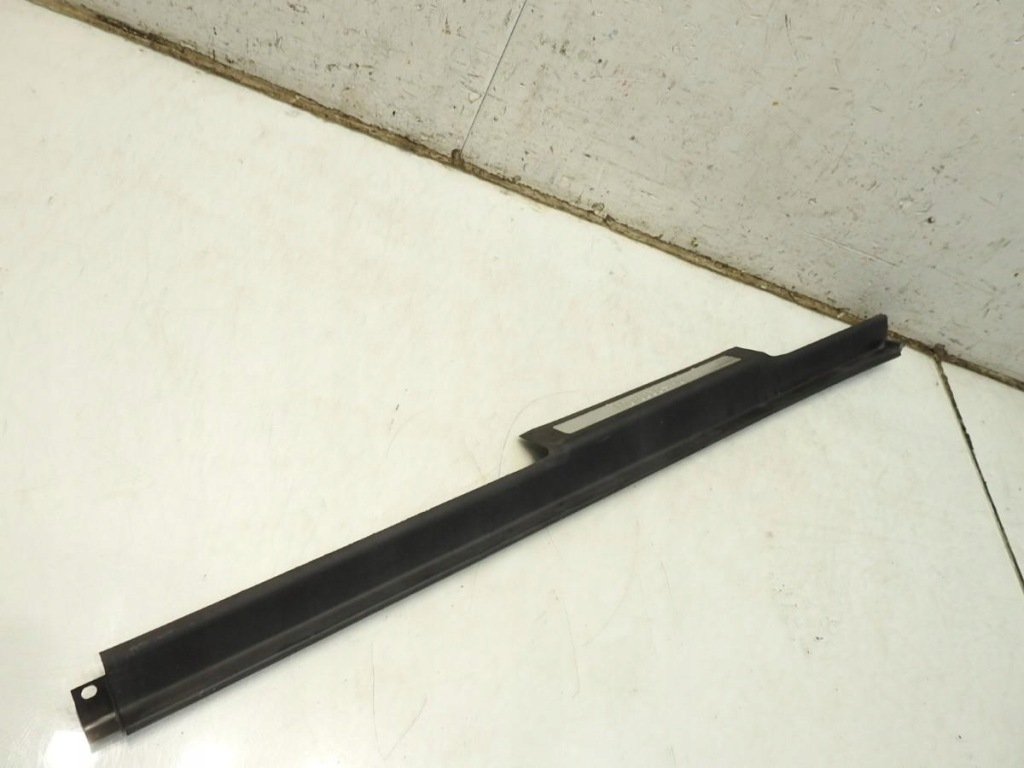 Молдинг накладка поріг правий перед mercedes r w251 a2516800035 Київ