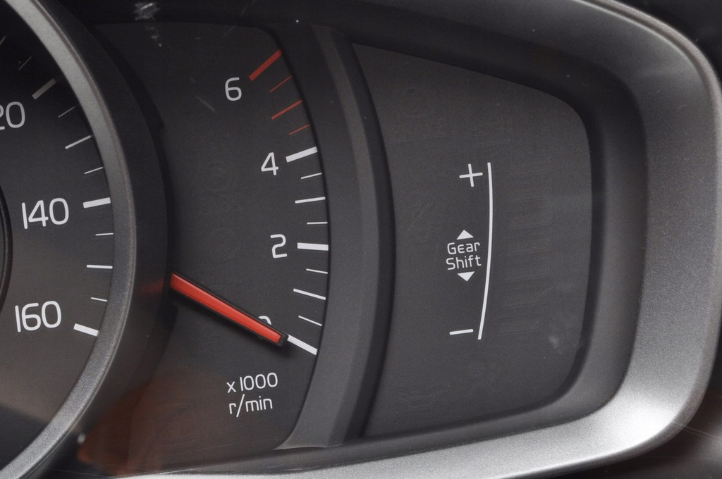 фото №7, Volvo s60 ii v60 2.0 d счетчик приборы 31453099