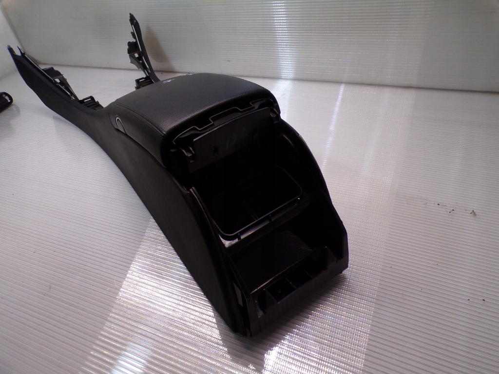 фото №6, Підлокітник тунель mercedes w219 cls