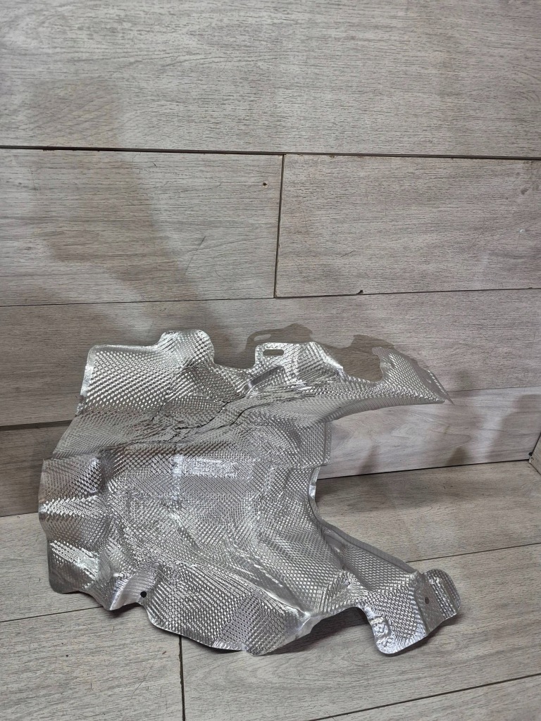 Купить 15062. mercedes w177 защита тепловая выхлоп a1776829200