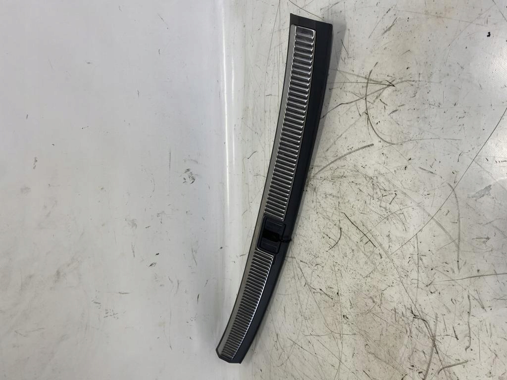 фото №1, Захист поріг багажника поперечина задня audi a4 b7 8e9864483c