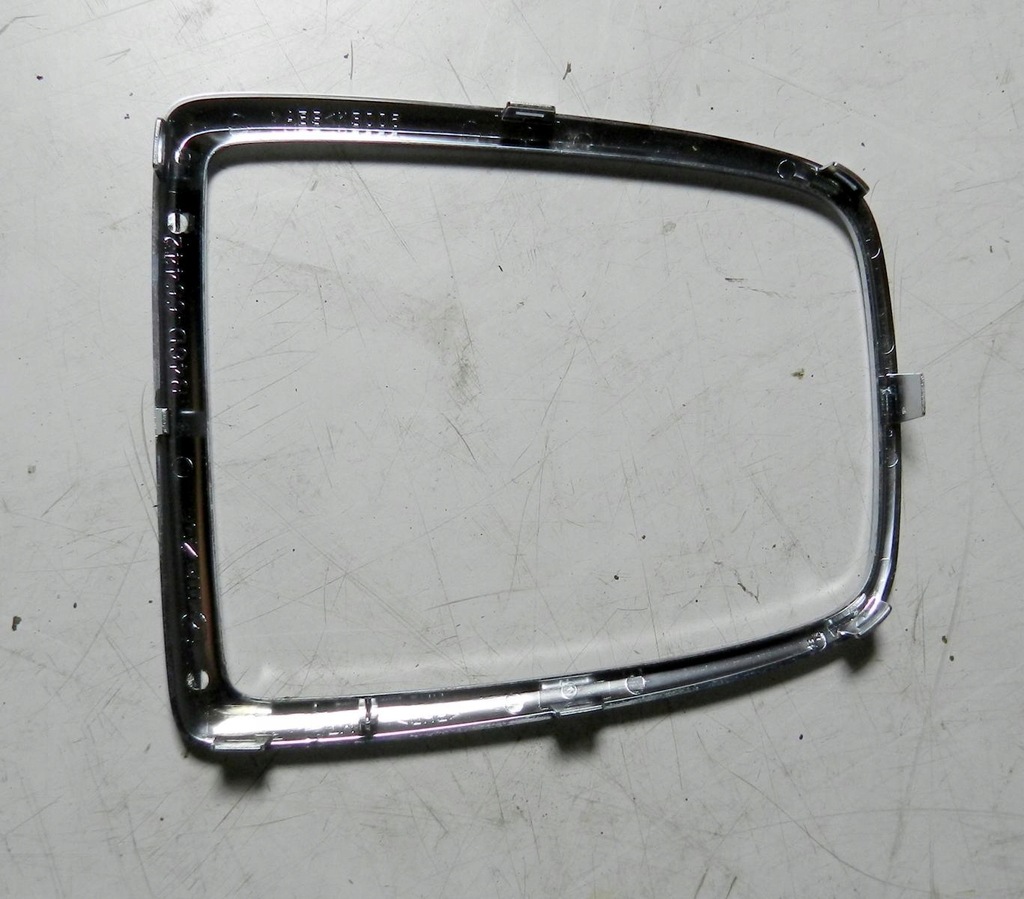 фото №3, Рамка чехол рычага переключения передач переключения передач b46d-55442 mazda 3 bm