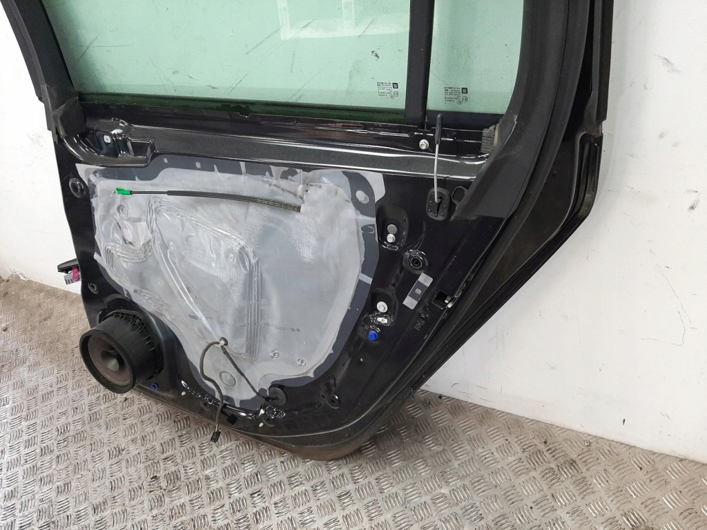 Opel zafira c 2013 задній сторона права дверей Недорого