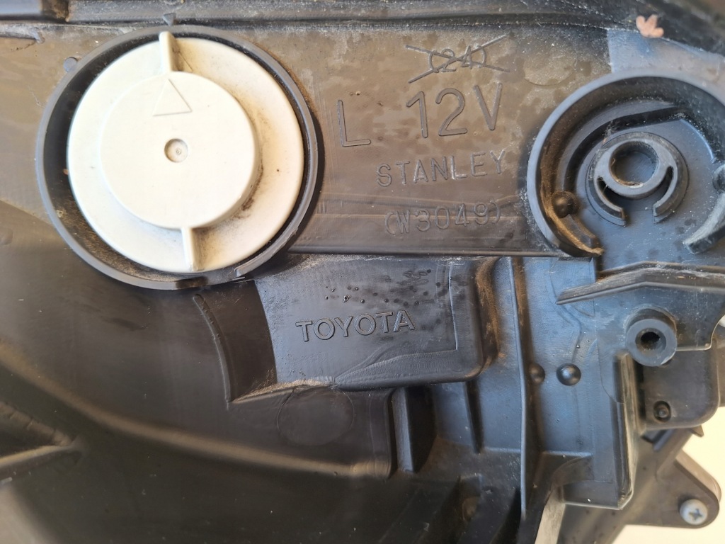 фото №5, Toyota rav4 lift лампа левая перед w3049 оригинал