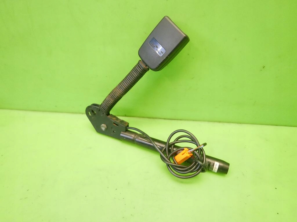 Замок натяжитель поперечина правое  перед ford focus mk1 Оригинал