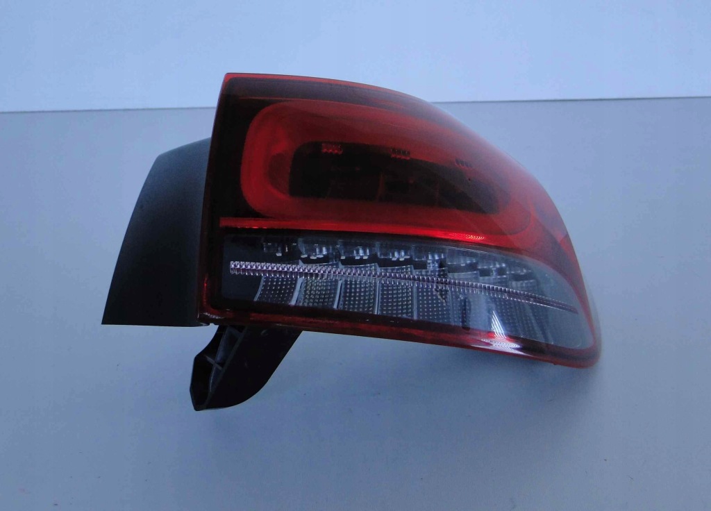 фото №2, Mercedes gla h247 247 лампа задняя правая led задняя