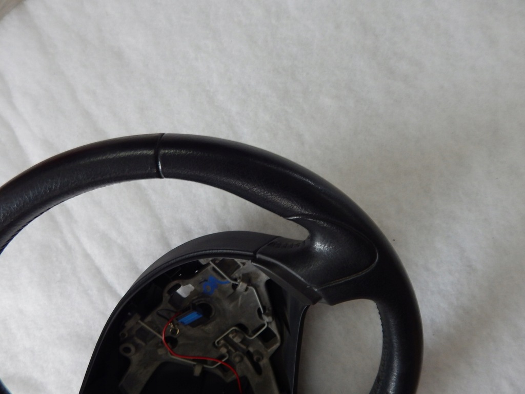 фото №6, Peugeot 407 - воздуховод кожа oryg ładna