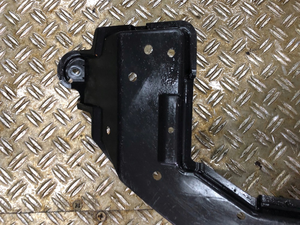 Lexus ct защита подвеска 5762876010 Доставка