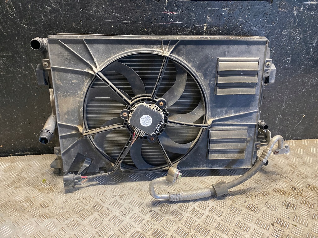 фото №4, Радіатор škoda yeti 2010 радіатор повітря наддувний вентилятор chł