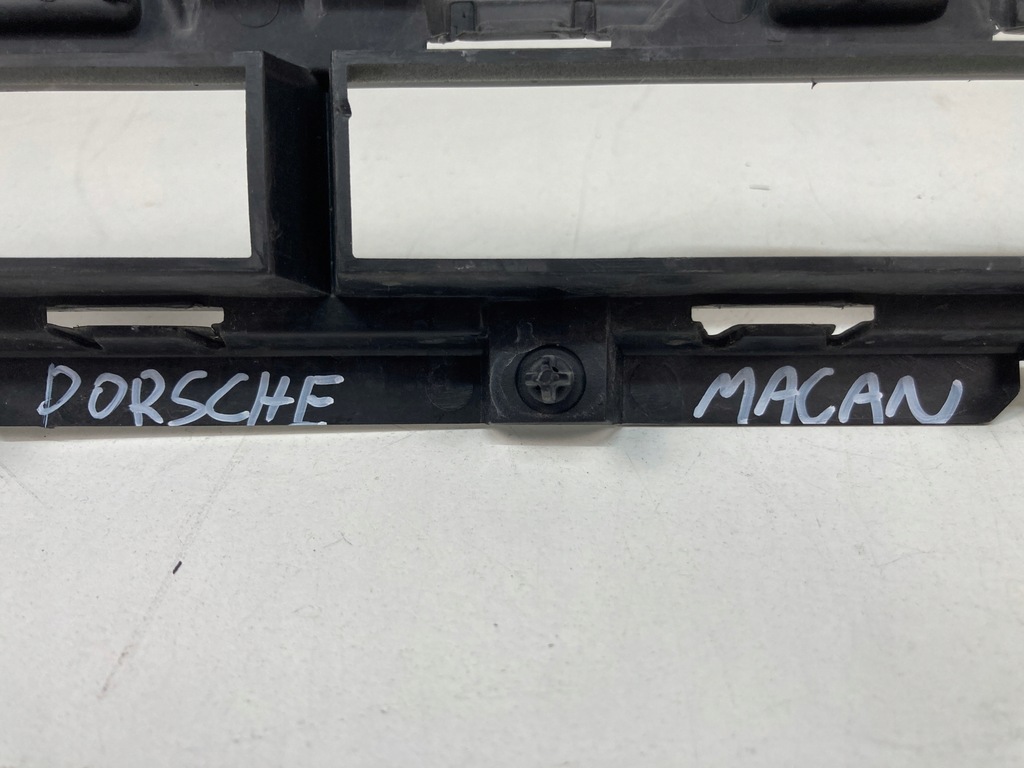 фото №10, Решётка бампера средняя нижняя porsche macan 95b
