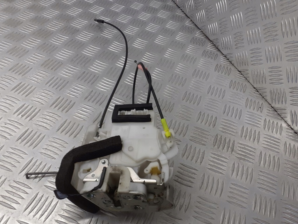 фото №2, Замок дверь левый перед subaru forester sh 2pin