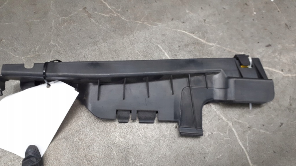 фото №1, A1726390143 кронштейн уплотнители левый задняя slk r172