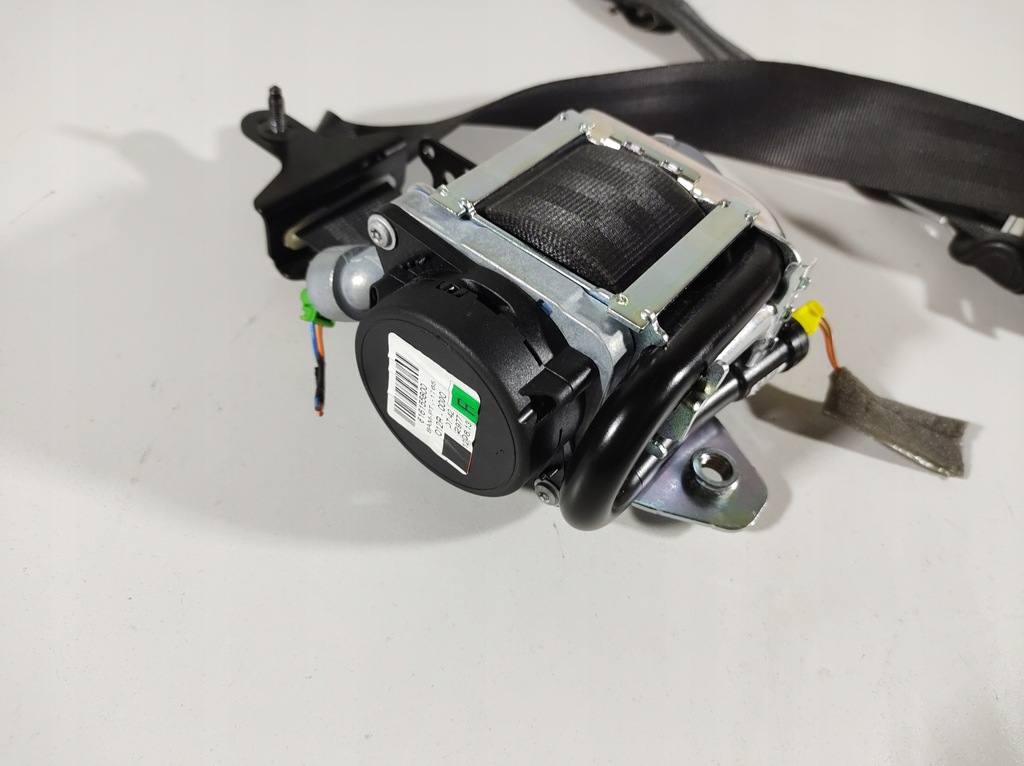 фото №12, Pas безпеки wystrz volvo оригінальний номер 616155800