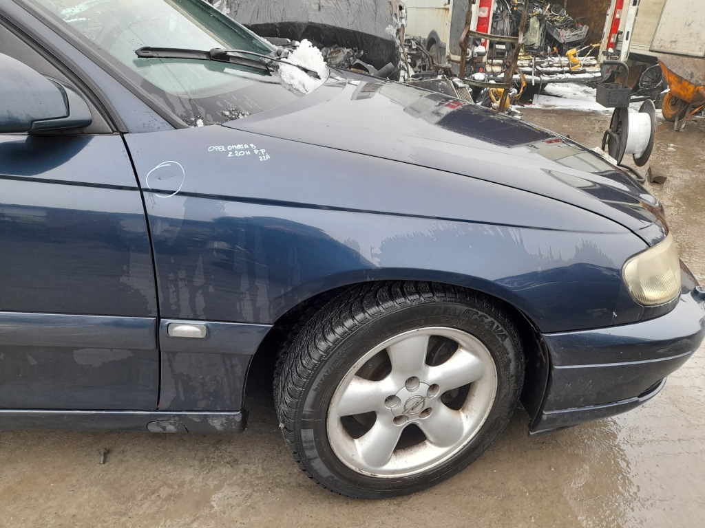 Opel omega b рестайлинг  крыло  правый  перед передний z20h в Украине